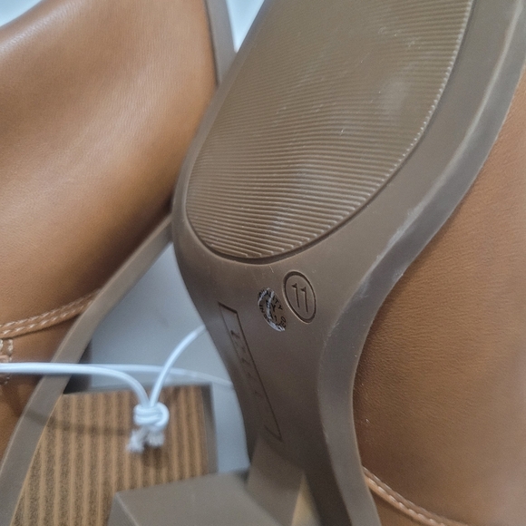 A.n.a Dutch, a new approach memory foam ankle boots, size 11M. - Picture 7 of 8